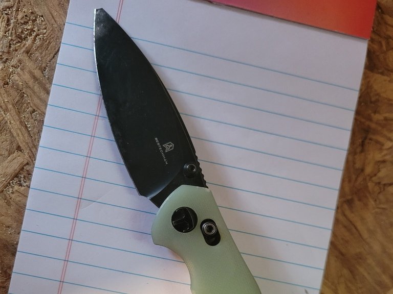 Bestechman pocket knife with rounded, damaged tip — before sharpening